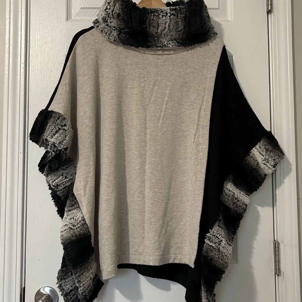 Saks Fifth Avenue Faux Fur Trim Two Tone Oversized Poncho Cape Mob Wife Style